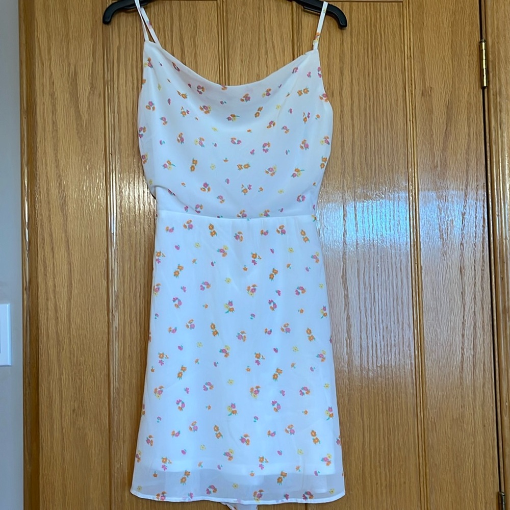 H&M white floral cow neck dress with detailed back